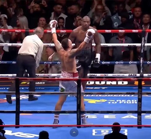 Когда Александр Усик завершит карьеру?